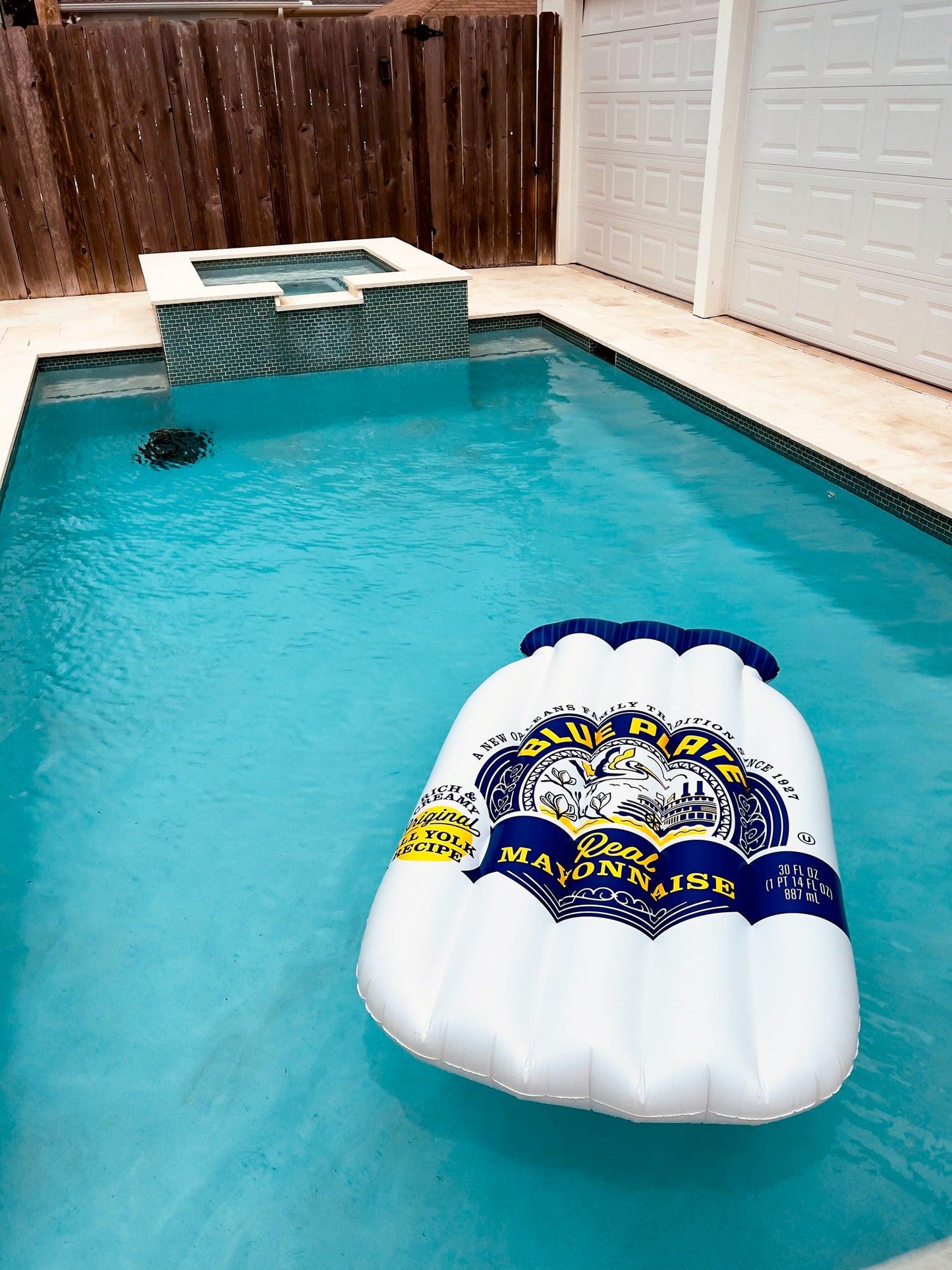 Blue Plate® Mayo Pool Float